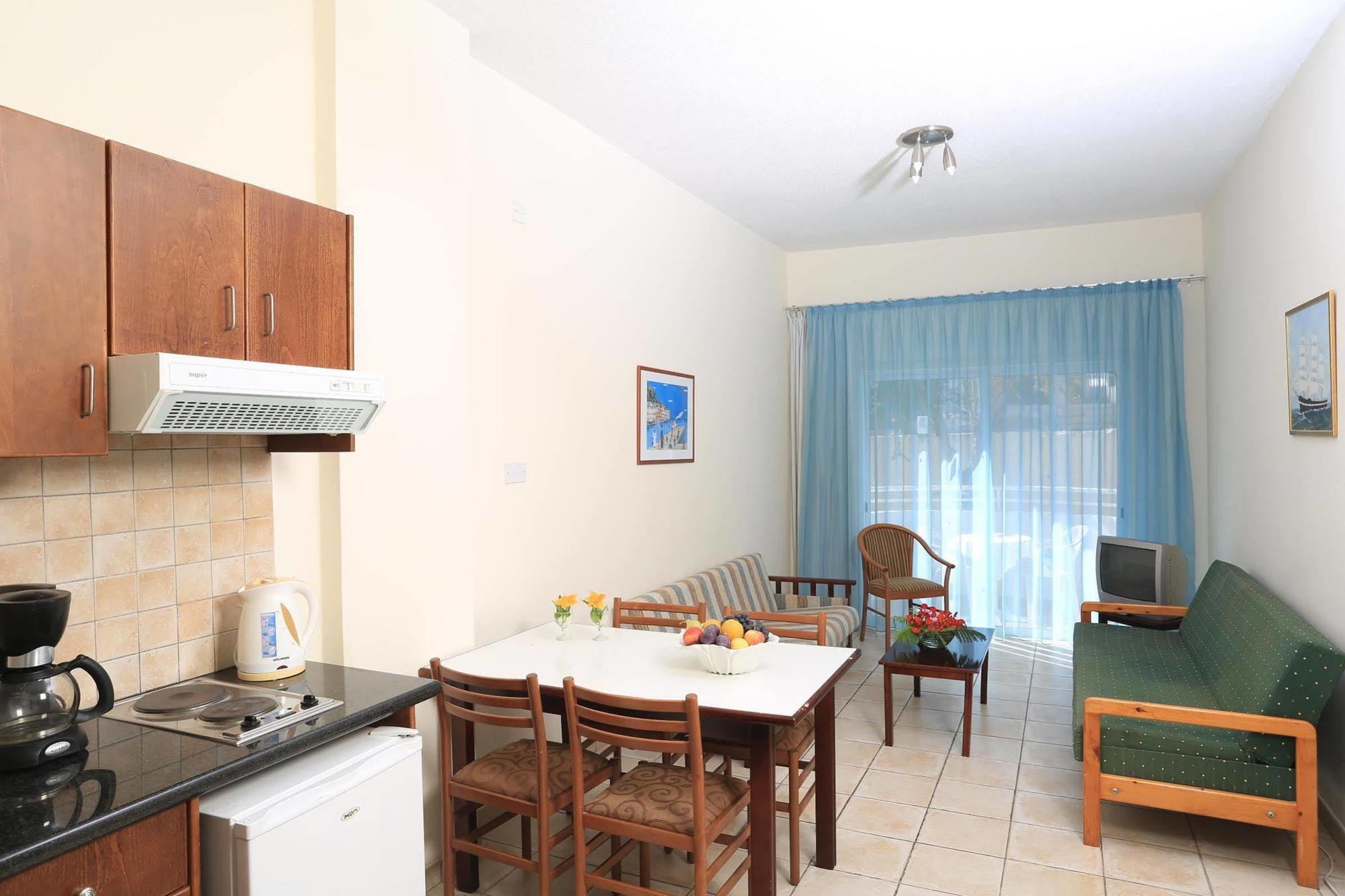 Jacaranda 3* Протарас